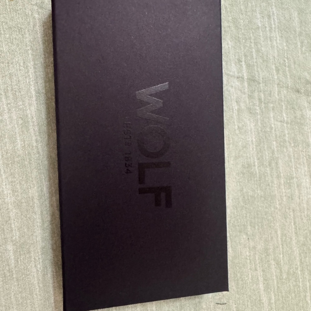 Women Red Wallet - Picture 10 of 10